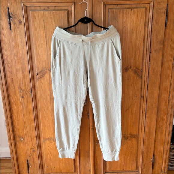 Lululemon joggers. Size 12. - Picture 1 of 4